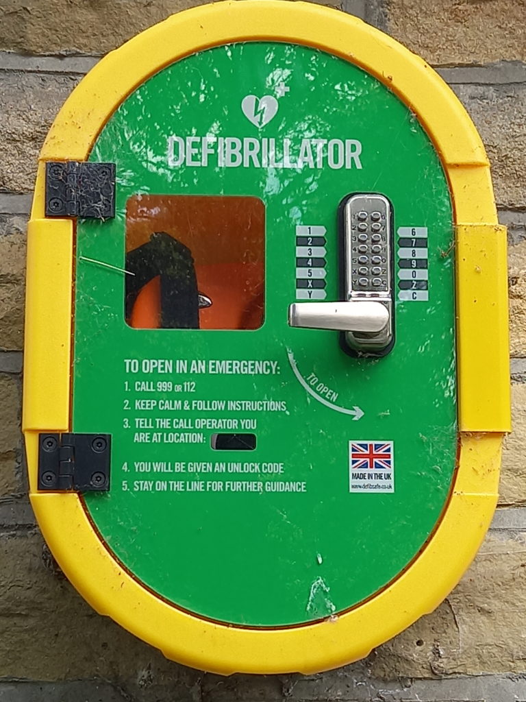 Defibrillator